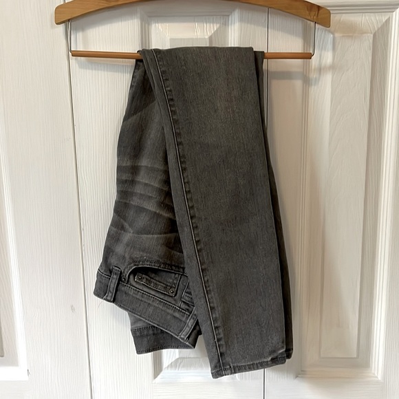 J Crew Grey jeans size 24 no rips - Picture 1 of 3